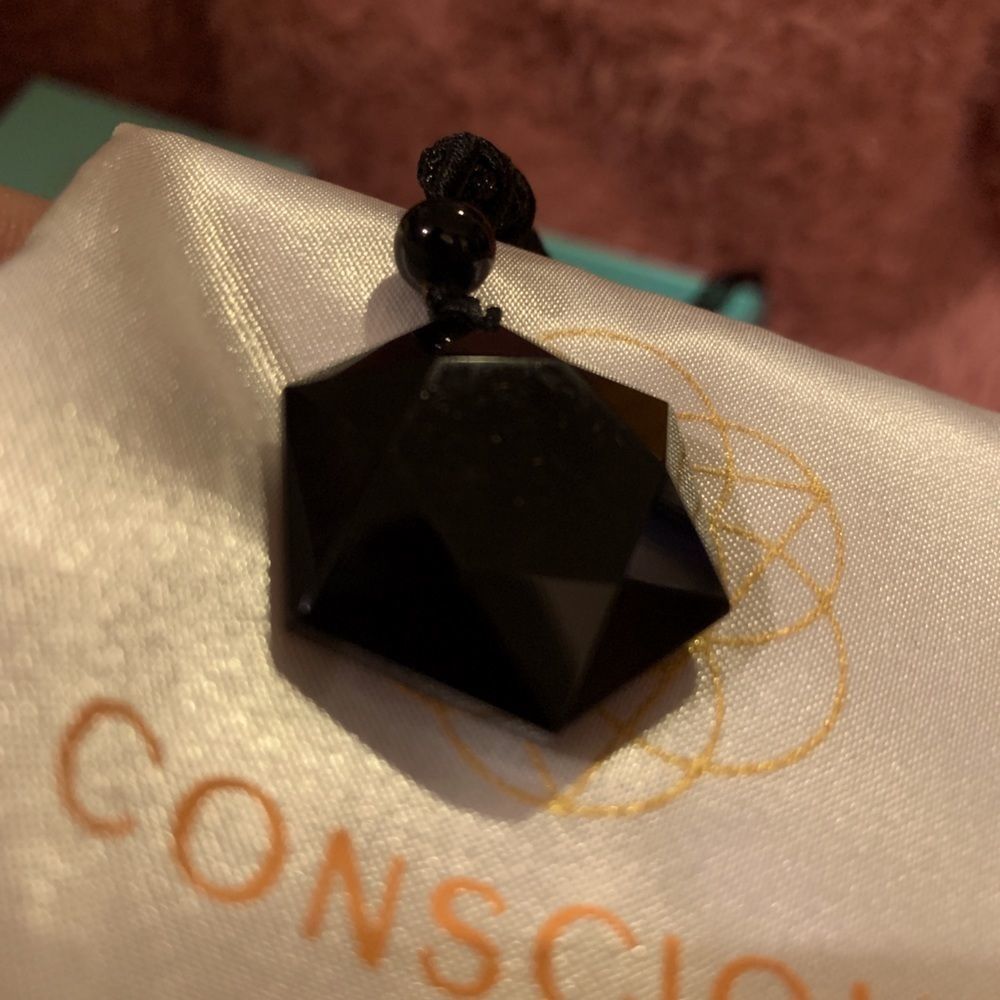 Obsidian stone pendant - Picture 4 of 7